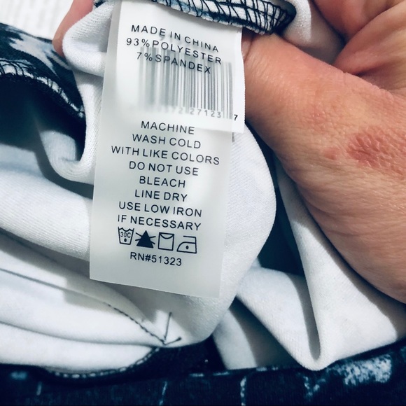 Vince Camuto Pencil Skirt - Picture 6 of 6